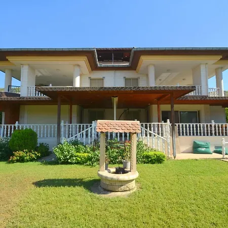 Bodrum 3 Bedroom Holiday Homes *